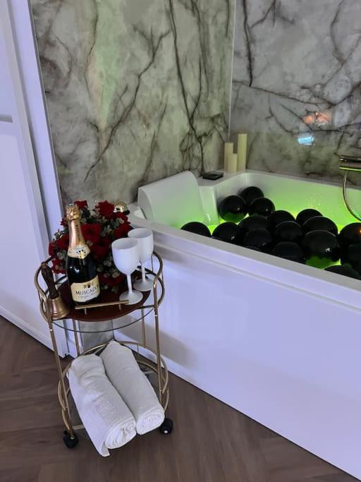 Les Chambres D Excellence Spa セット エクステリア 写真