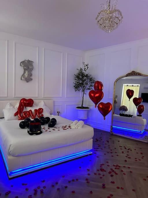 Les Chambres D Excellence Spa セット エクステリア 写真